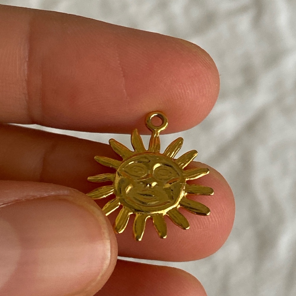Kollector australia gold plated vermeil sun sunshine sunny face pendant necklace